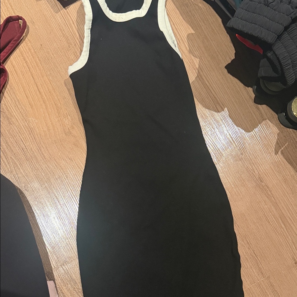 Black and White Sleeveless Dress MESHKI